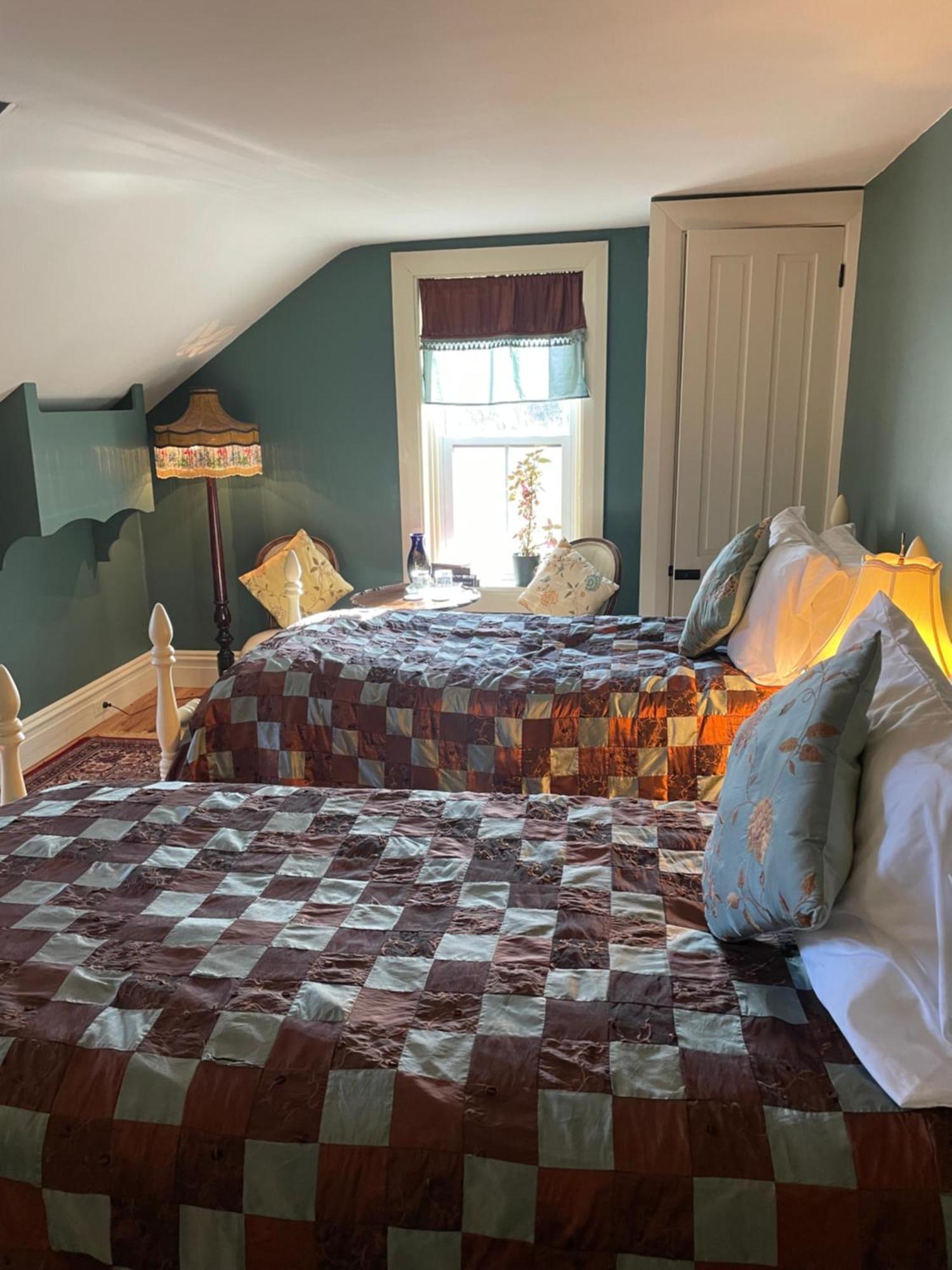 Hollinger House Bed & Breakfast Wabank Exterior photo