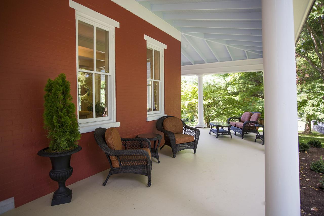 Hollinger House Bed & Breakfast Wabank Exterior photo