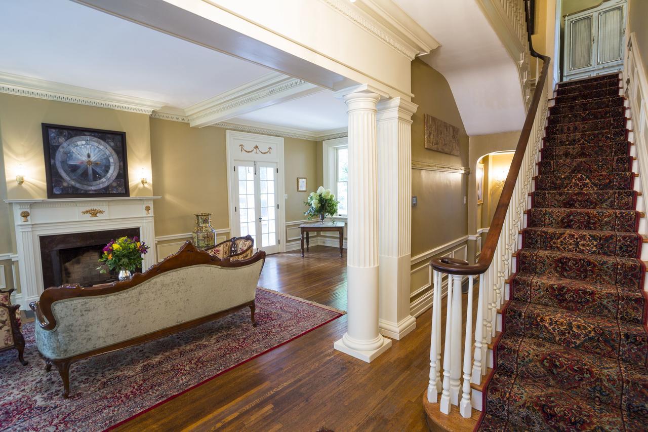 Hollinger House Bed & Breakfast Wabank Exterior photo