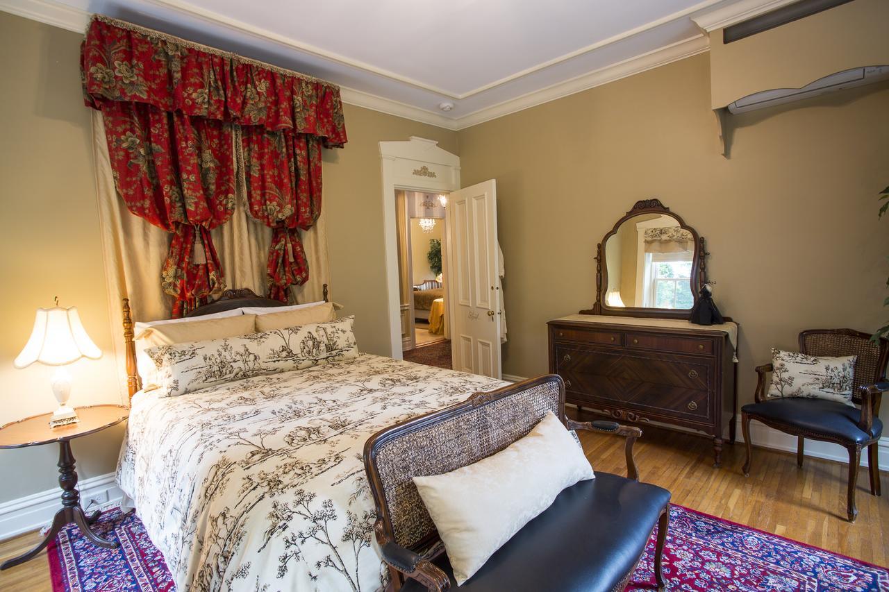 Hollinger House Bed & Breakfast Wabank Exterior photo